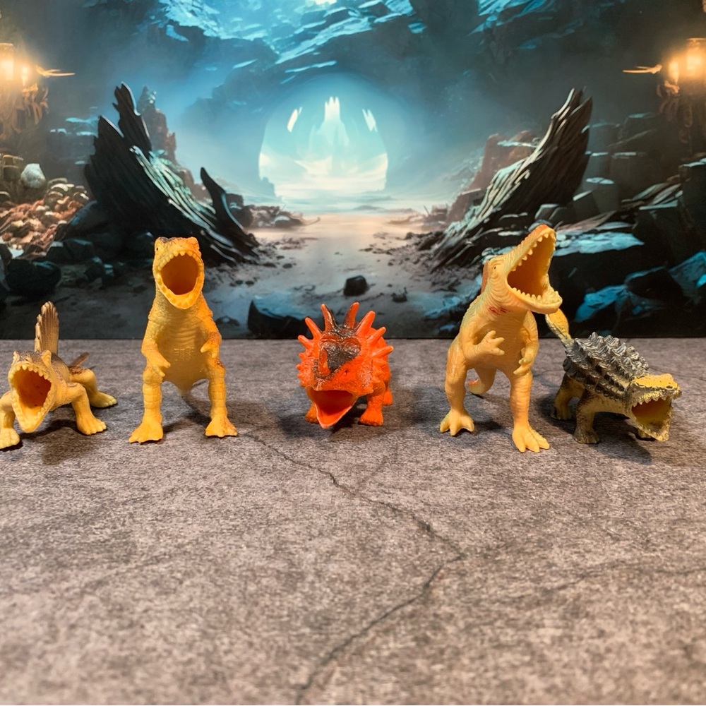 Mixed 5-Lot Mini Dinosaurs